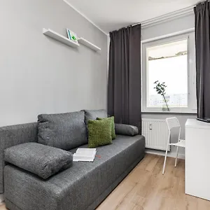 https://pokoje-gdyska.gdanskhotel.org